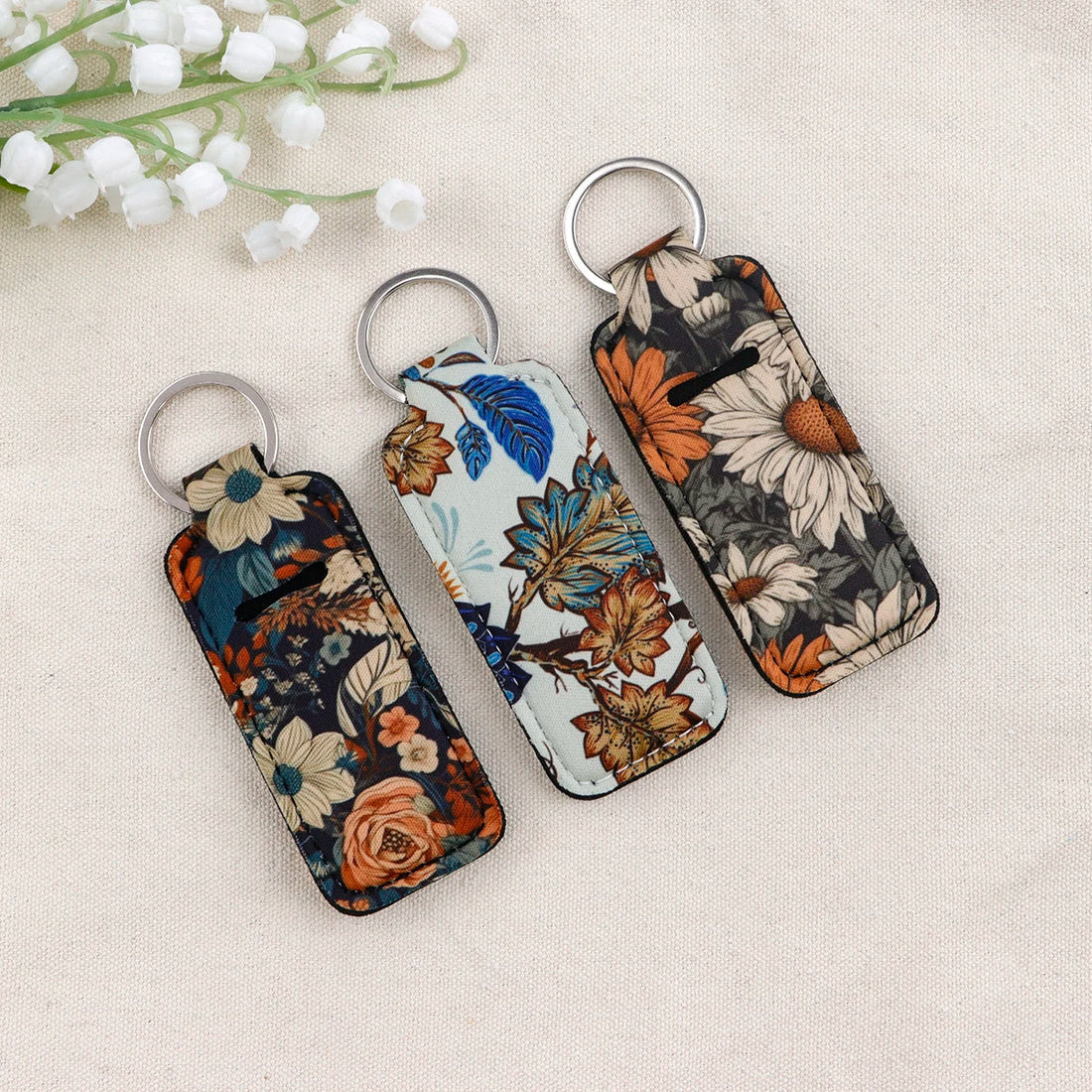 Art of Flower Daisies Lipstick Holder Keychain